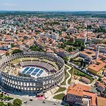 Kuca Za Odmor Lilly Villa