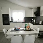 Kuca Za Odmor Lilly Villa Pola