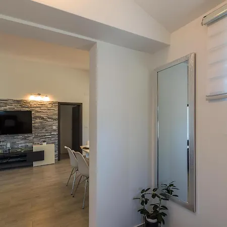 Kuca Za Odmor Lilly *