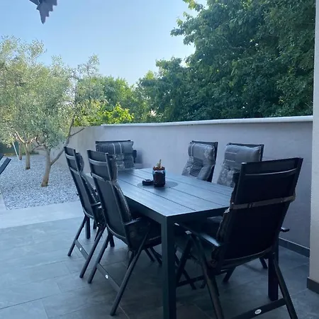 Kuca Za Odmor Lilly Villa Pola