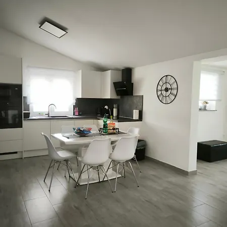 Kuca Za Odmor Lilly Vila